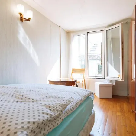 Apartment Chic Parisian 2bd Apart For 6 *